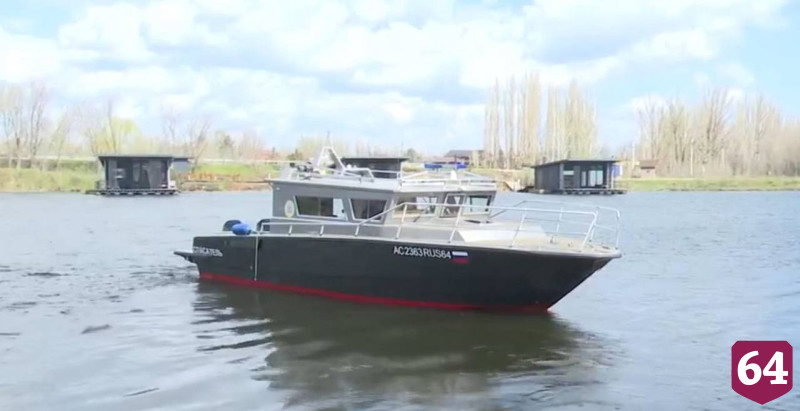 Саратовские спасатели призвали рыбаков следить за прогнозом погоды в майские праздники